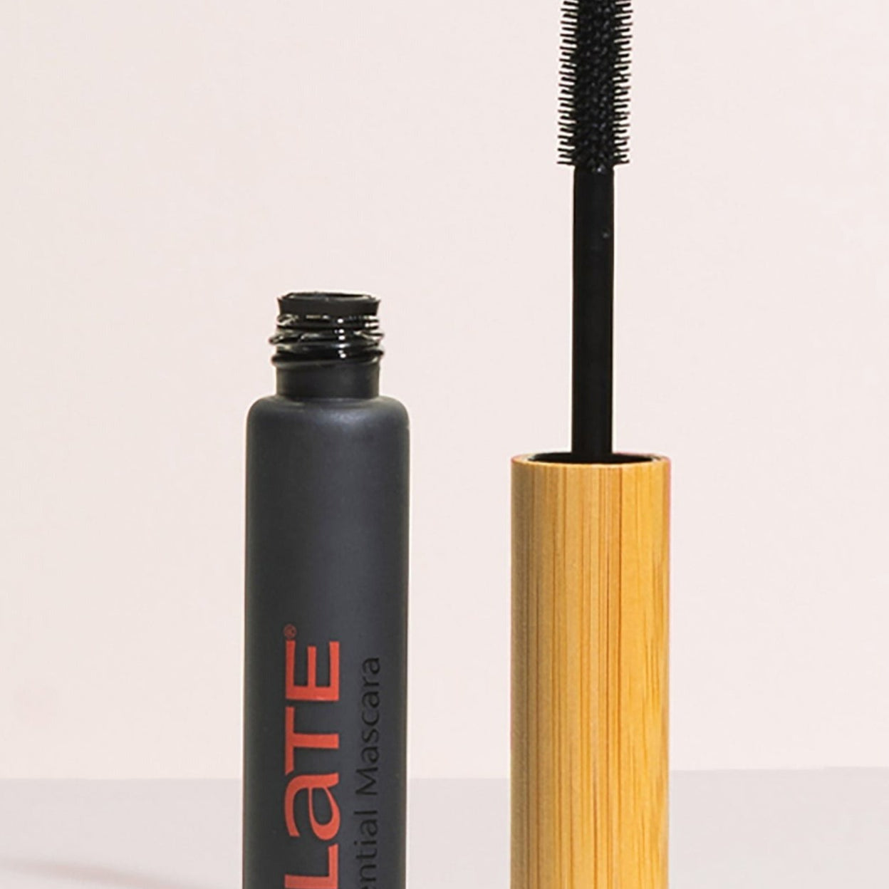 elate_black_mascara.jpg