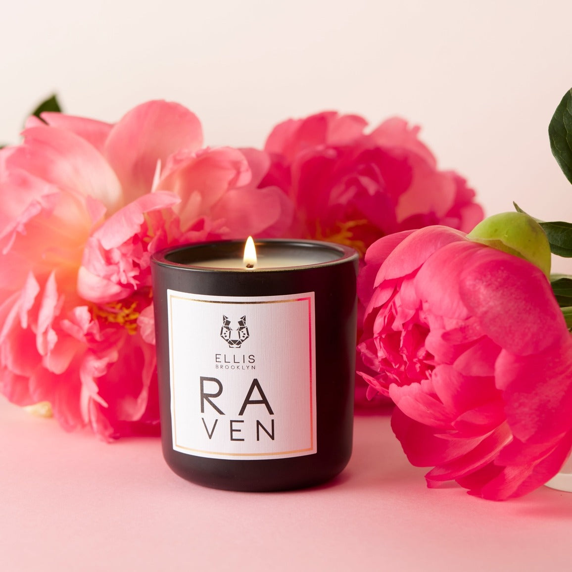 RAVEN Terrific Scented Candle